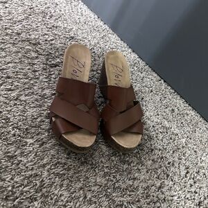 Blowfish Women's Tan Mules
